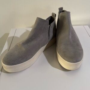 Dolce Vita Women's Gray‎ Tate Platform Slip-On Sneakers Size 7.5